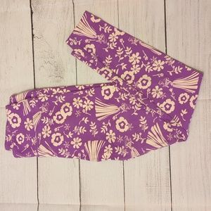 Lularoe Leggings One Size princess Aurora. Purple (NWOT)